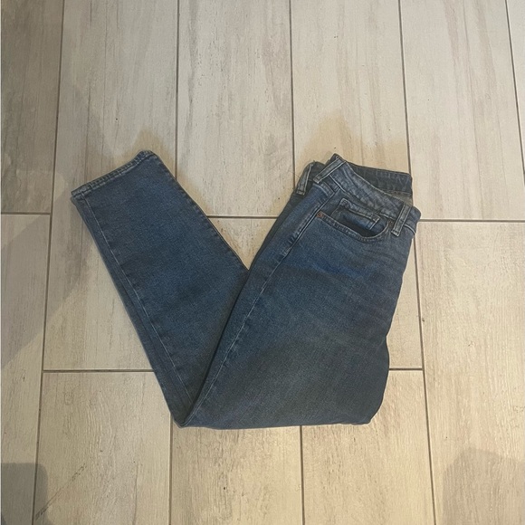 Curvy Blue Jeans - Picture 1 of 2